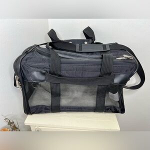 Sherpa Medium Pet Carrier